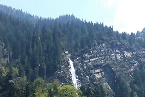 You are currently viewing Kaksen-Bhagsen Waterfalls